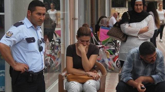  20 Yıllık Polis Memuru Baba Hasretine Dayanamayıp İntihar Etti.